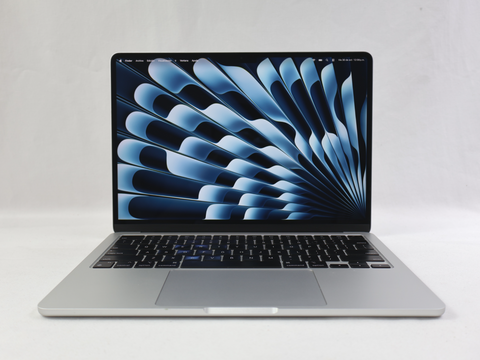 MacBook Air con Chip M3 de Apple 2024, 256 SSD 16 GB RAM Mod.A3113 13,6"